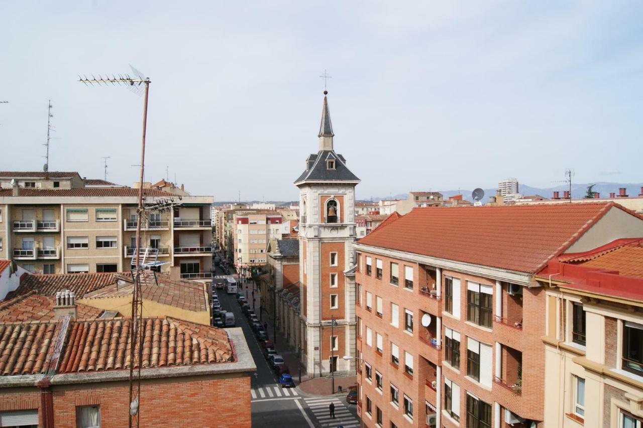 Calfred Iglesia Santa Teresita Apartment Logrono Exterior photo